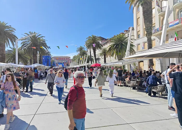 Apartamento Staysplitbay Old Town Authentic Luxury *