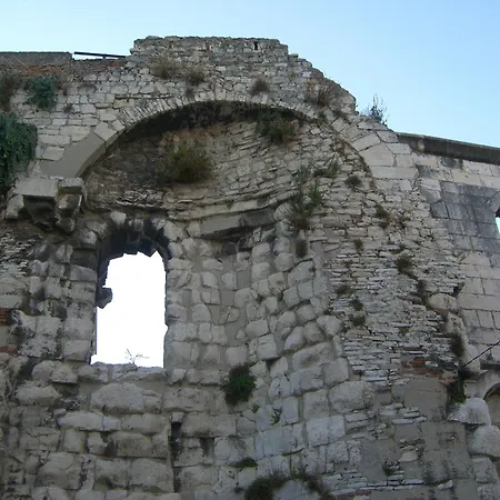 Staysplitbay Old Town Authentic Luxury Apartman *